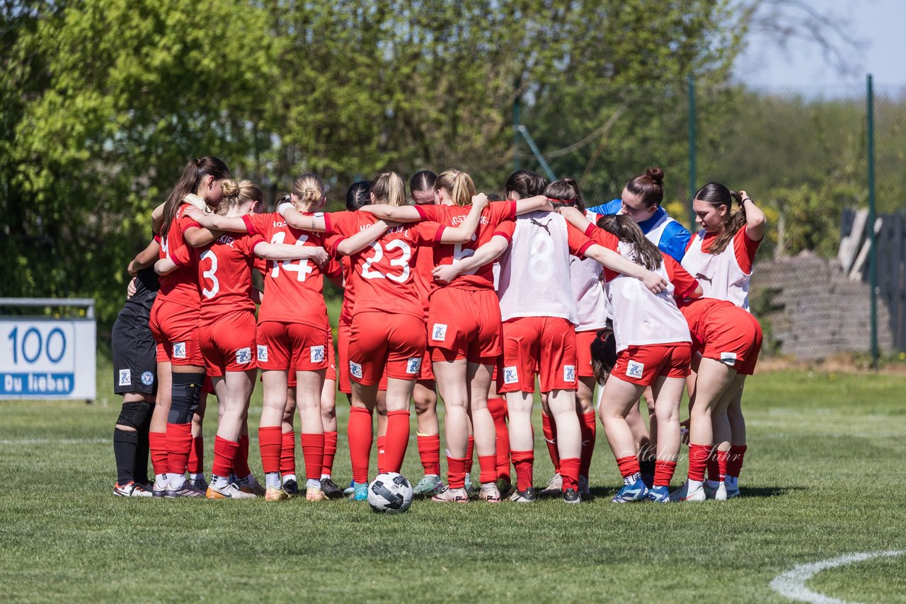 Bild 195 - F TSV Zarpen - Holstein Kiel II : Ergebnis: 2:6